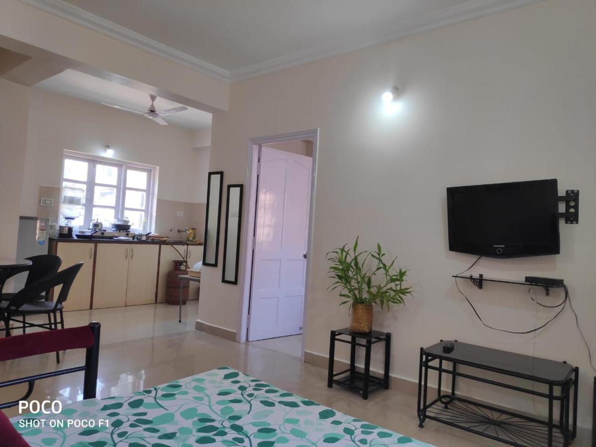 Saldanha Kyle Gardens Apartment Calangute Bagian luar foto