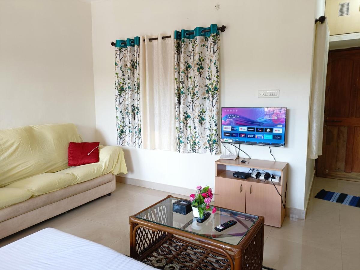 Saldanha Kyle Gardens Apartment Calangute Bagian luar foto